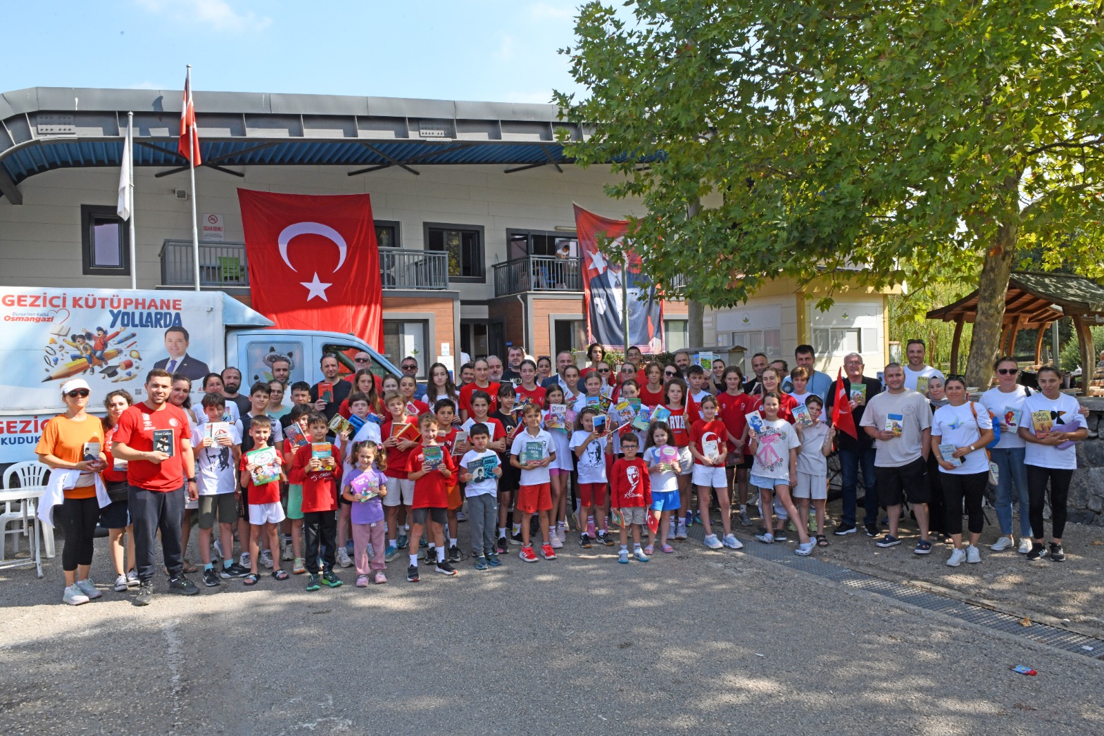 SPORCULARIN BAĞIŞI OSMANGAZİ’DE FİDANA DÖNÜŞTÜ