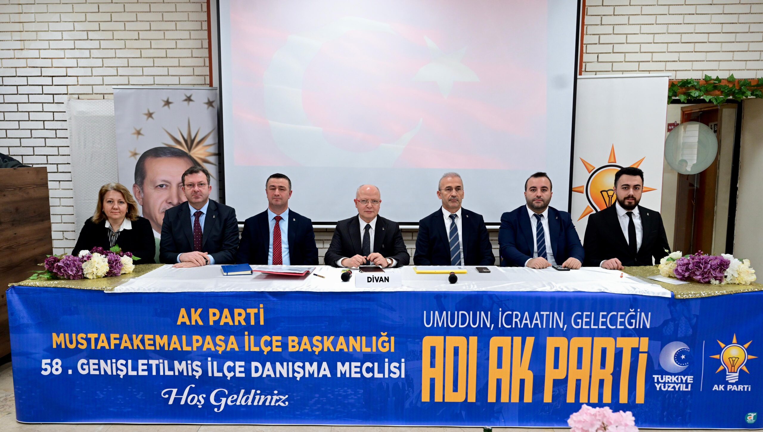 DAVUT GÜRKAN: “İYİ Kİ AK PARTİ VAR, İYİ Kİ CUMHURBAŞKANIMIZ RECEP TAYYİP ERDOĞAN VAR”