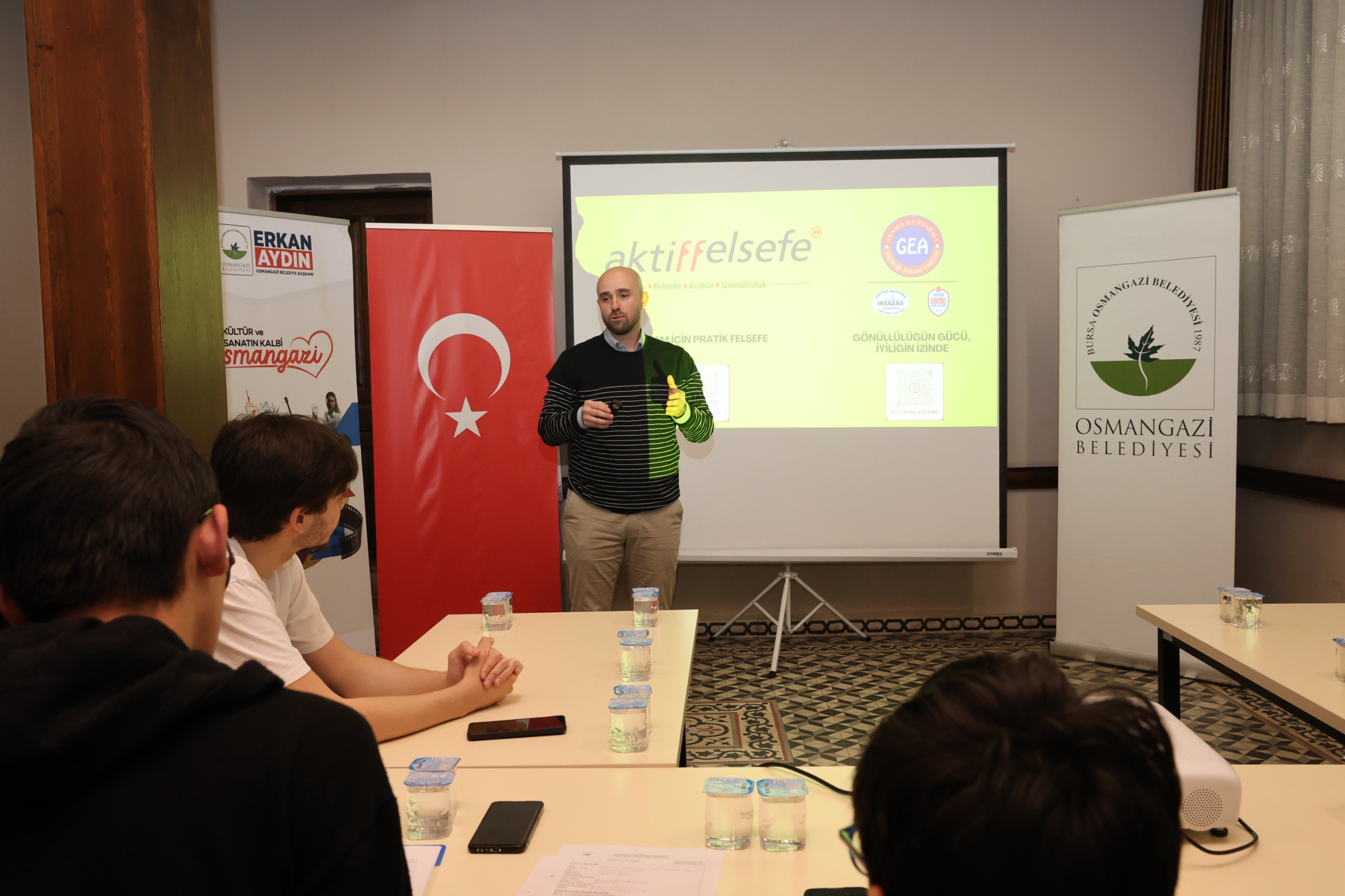 Osmangazi’den Gençlere Felsefe Desteği